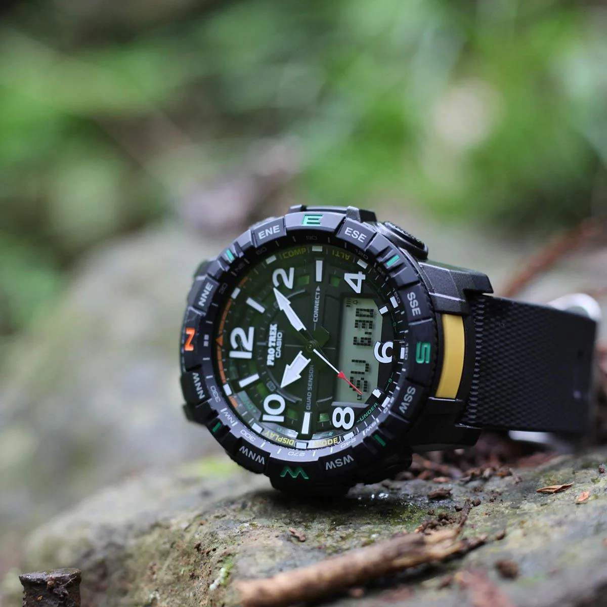 Casio Pro Trek Bluetooth Watch PRT-B50-1 - Image 5