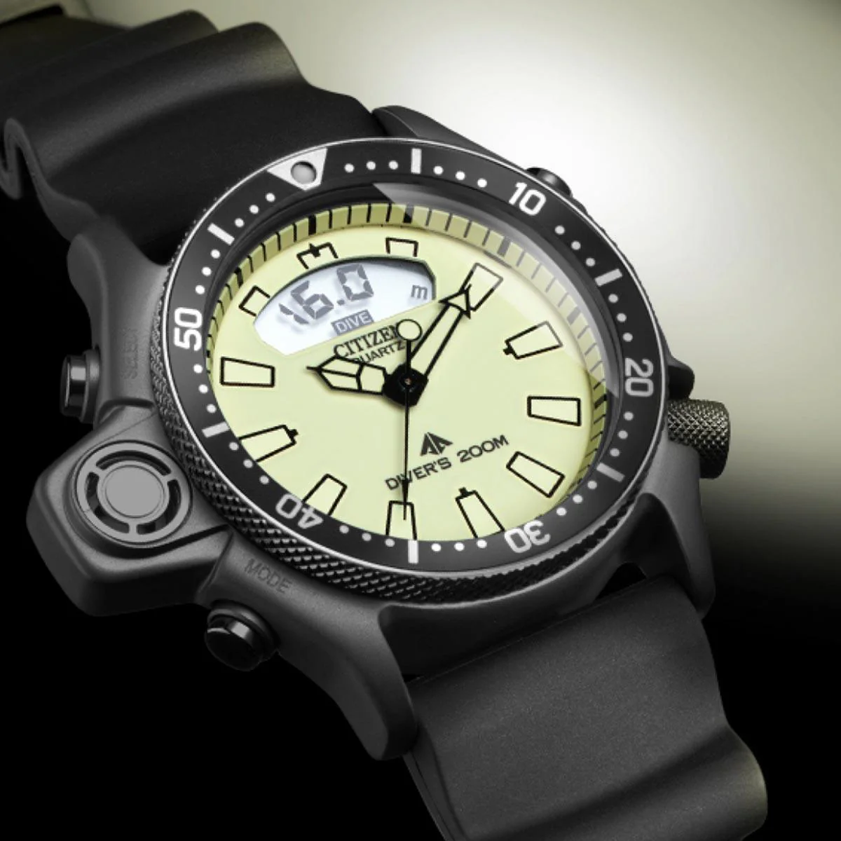 Citizen Promaster Marine Watch JP2007-17W - Image 2
