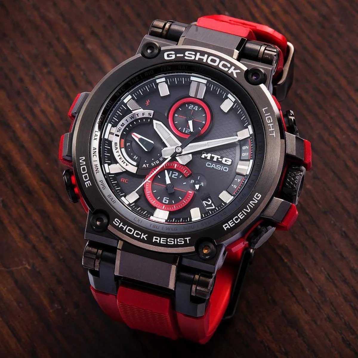 G-Shock MT-G Watch MTG-B1000B-1A4 - Image 2