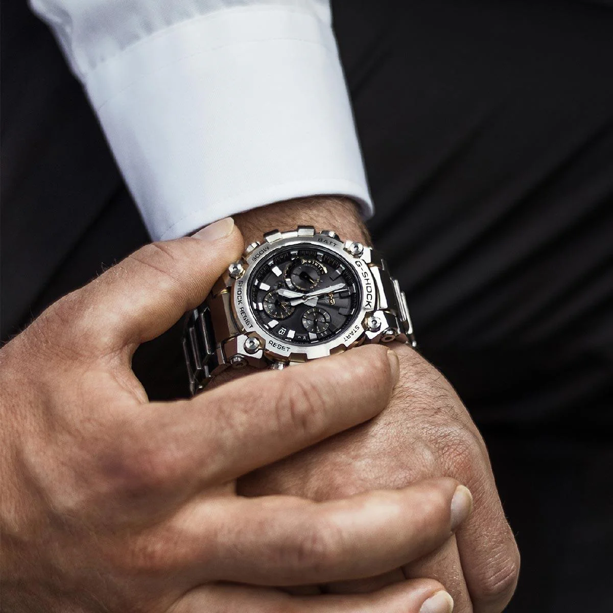 G-Shock MT-G Watch MTG-B3000D-1A9 - Image 9