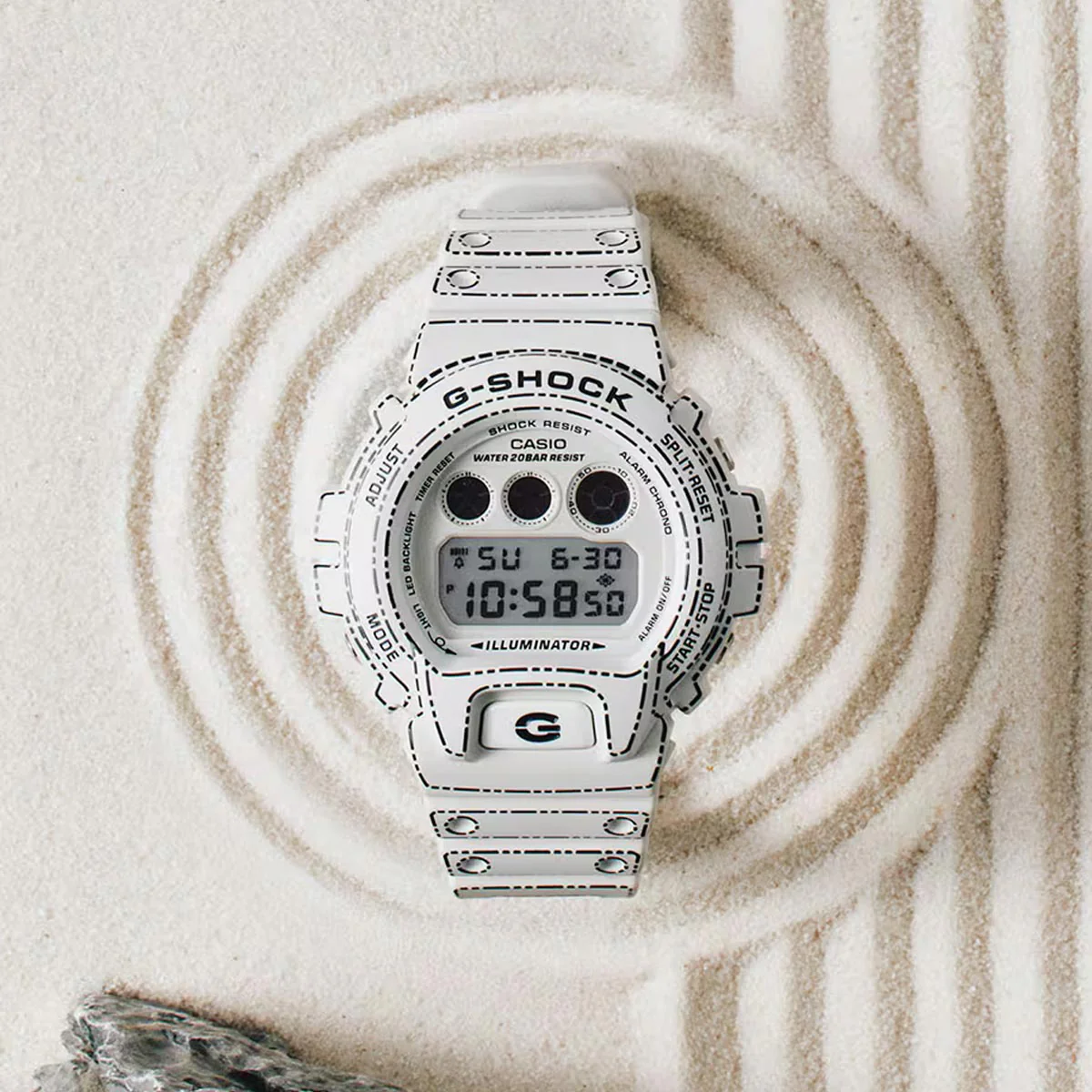 G-Shock Origami Japan DW-6900RGM-5 - Image 2