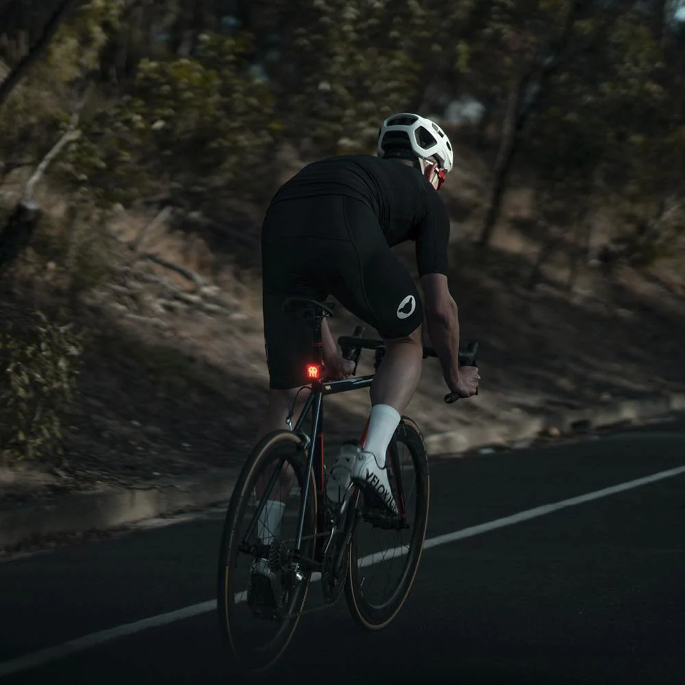Knog Blinder Skull Rear Light - Image 3