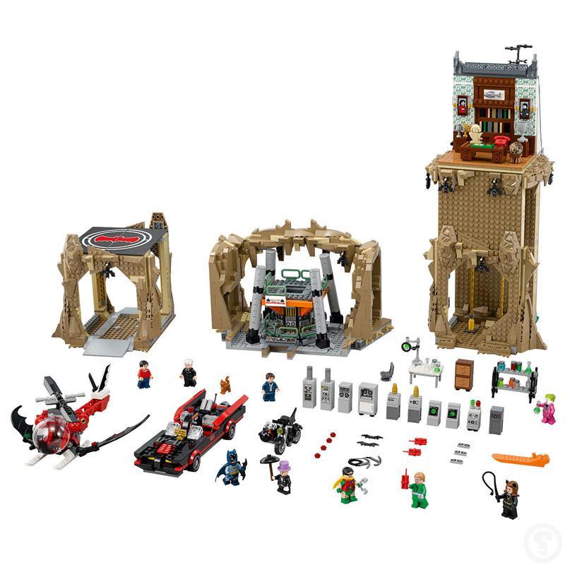 LEGO Batman Classic TV Series Batcave 76052 - Image 3