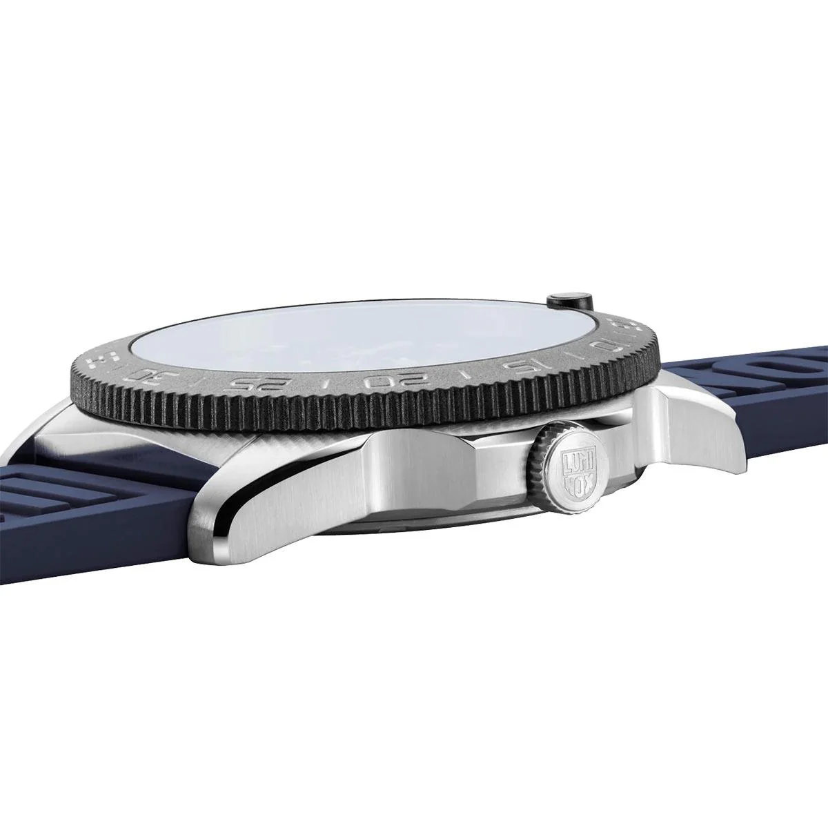 Luminox x Red Bull Ampol Racing XS.3143.ARB.N - Image 5