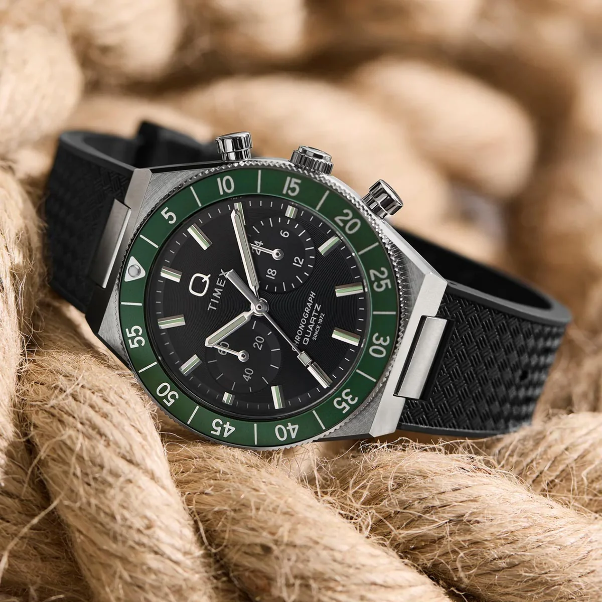 Q Timex Continental Chronograph TW2Y56100 - Image 2