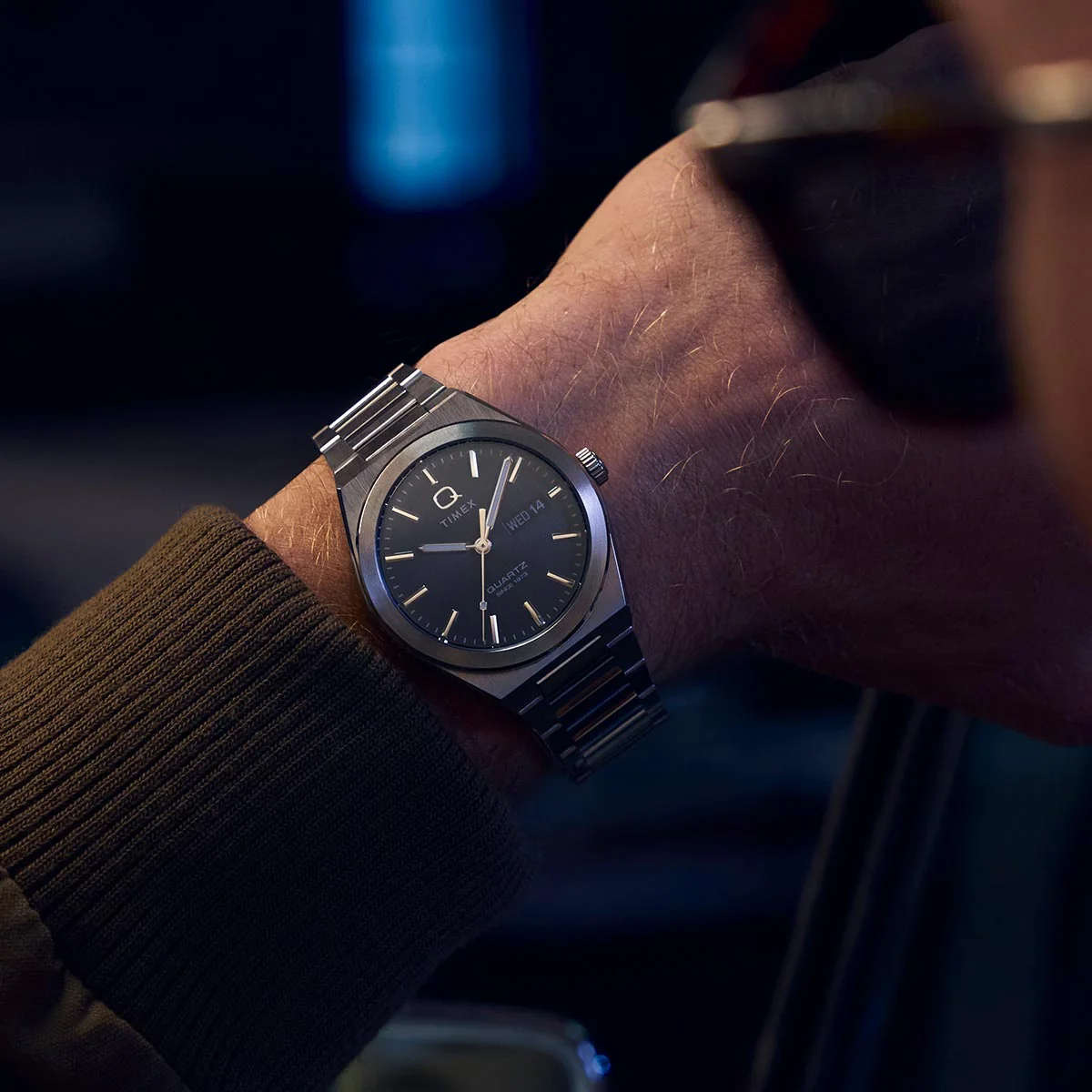 Q Timex Continental Classic TW2Y25000 - Image 5