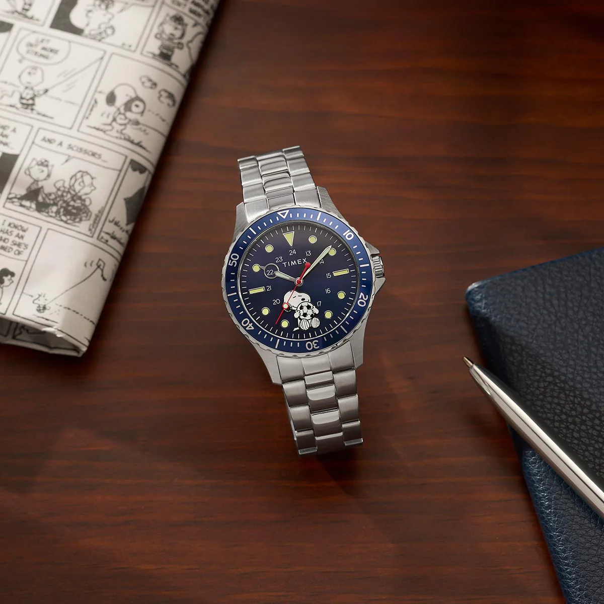 Timex Navi x Peanuts Snoopy Soccer TW2Y53900 - Image 2