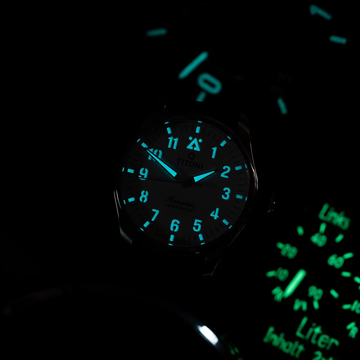 Titoni Airmaster Pilot Automatic 73906 T-ST-724 - Image 12